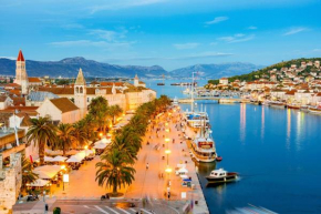 Mimoza Trogir